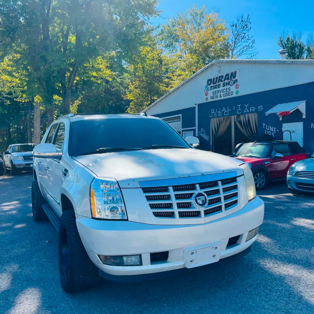 Cadillac Escalade Luxury AWD